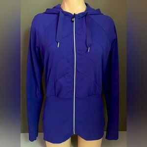 ⭐️ Host Pick ⭐️ Rare Lululemon Lift Your Spirits Jacket